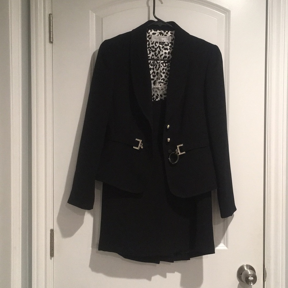 Woman's business suite